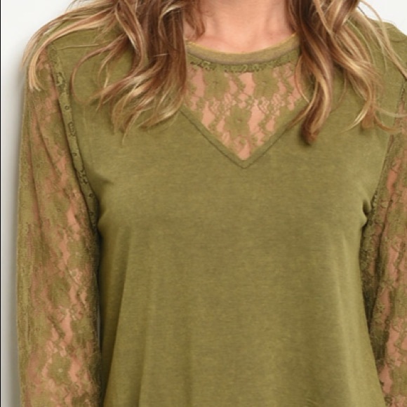 💫Olive Long sleeve scoop neck lace detail tee. - Picture 3 of 8